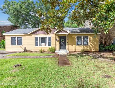 Photo of 113 Oak Crest Drive, Lafayette, LA 70503 (MLS # 2500006947)