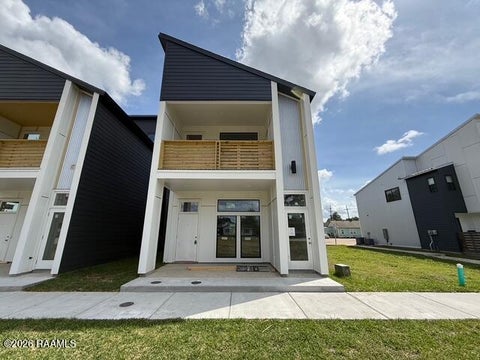 Photo of 1120 S Washington Street #102&202, Lafayette, LA 70501 (MLS # 2600005371)
