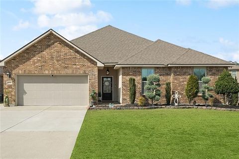 Photo of 40207 Sedgwick Lane Ln, Ponchatoula, LA 70454 (MLS # NO2544068)