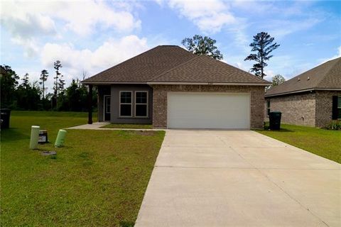 Photo of 23169 Harlington Drive Dr, Denham Springs, LA 70726 (MLS # NO2552770)