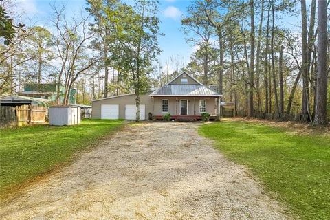Photo of 70244 Nancy Road, Mandeville, LA 70471 (MLS # NO2544142)