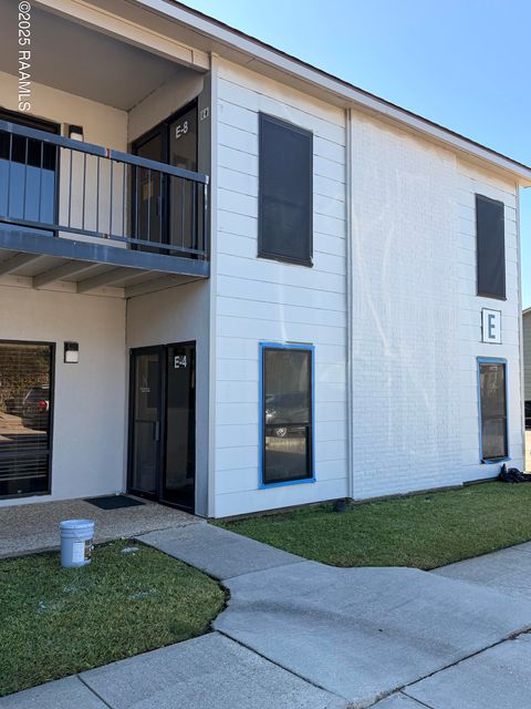 Photo of 1304 Bertrand Drive #E4 E8, Lafayette, LA 70506 (MLS # 2500006173)