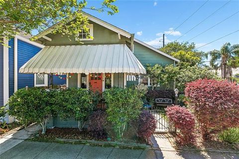 Photo of 2836 Aubry Street St, New Orleans, LA 70119 (MLS # NO2549579)