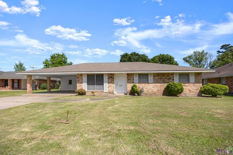 Photo of 1089 S Burgess Dr Dr, Baton Rouge, LA 70815 (MLS # BR2026006295)