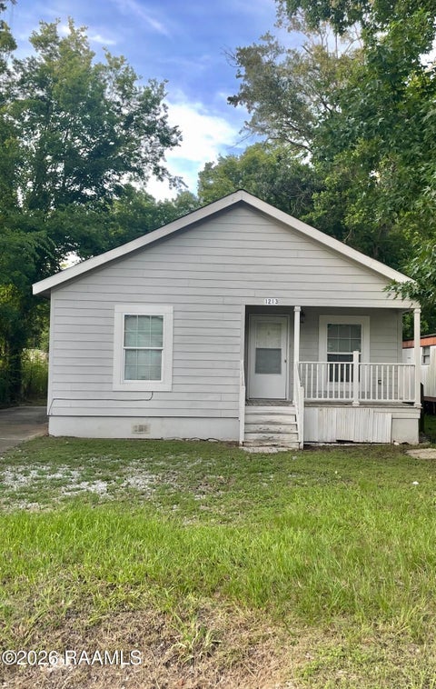 Photo of 1213 Martin Luther King Drive, Ville Platte, LA 70586 (MLS # 2600006261)