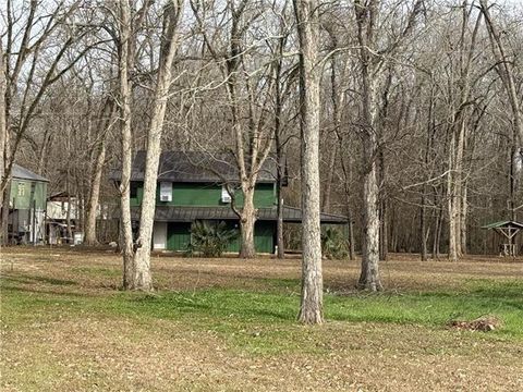 Photo of 3259 Hwy 3102 Highway, Jonesville, LA 71343 (MLS # CN2540330)