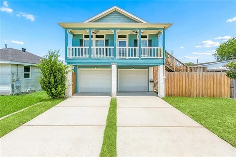 Photo of 181 Crislaur Avenue AVE, Harahan, LA 70123 (MLS # NO2567833)