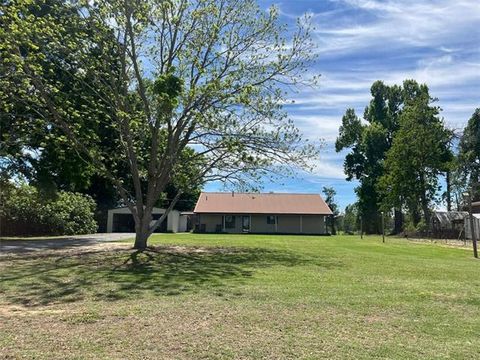 Photo of 1869 Church Road Rd, Pine Prairie, LA 71343 (MLS # CN2552204)