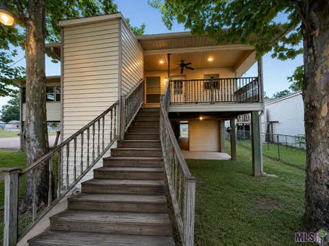 Photo of 22304 Swan St ST, Maurepas, LA 70449 (MLS # BR2026013918)