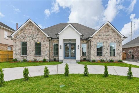 Photo of 1105 Lake Frances Drive Dr, Gretna, LA 70056 (MLS # NO2551621)