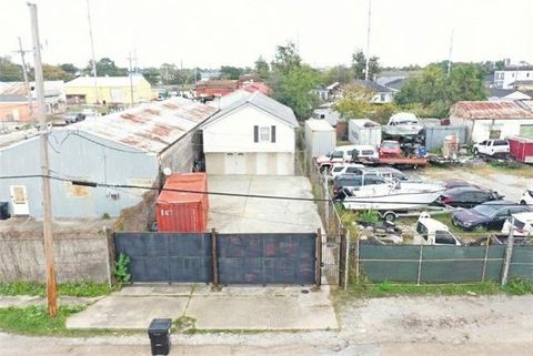 Photo of 2831 New Orleans Street St, New Orleans, LA 70119 (MLS # NO2557987)