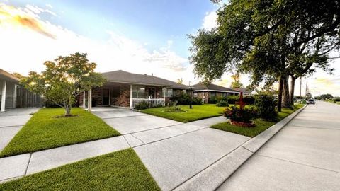 Photo of 1032 Michael Street St, Marrero, LA 70072 (MLS # NO2558202)