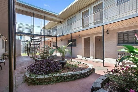 Photo of 2601 Carondelet Street St #D, New Orleans, LA 70130 (MLS # NO2568651)