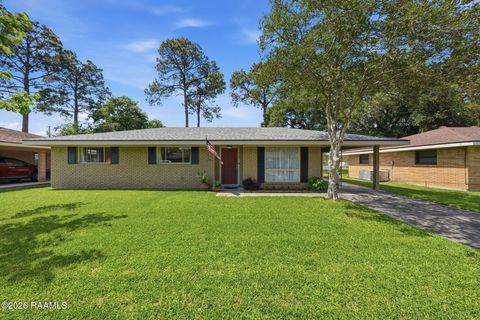 Photo of 410 S Wakefield Drive, Lafayette, LA 70503 (MLS # 2600003160)