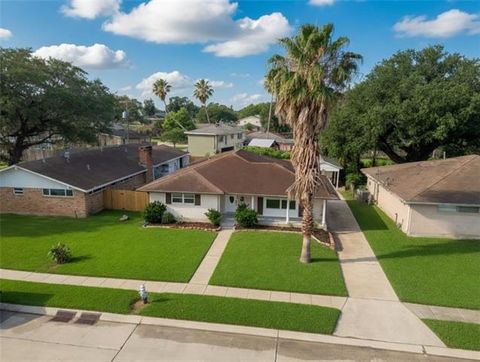 Photo of 3608 Henican Place Pl, Metairie, LA 70003 (MLS # NO2557806)