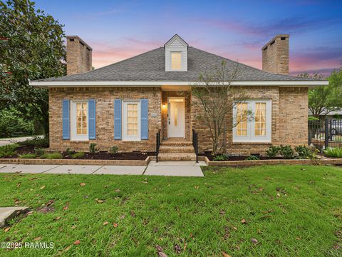 Photo of 523 Esplanade Drive, Lafayette, LA 70508 (MLS # 2500002983)