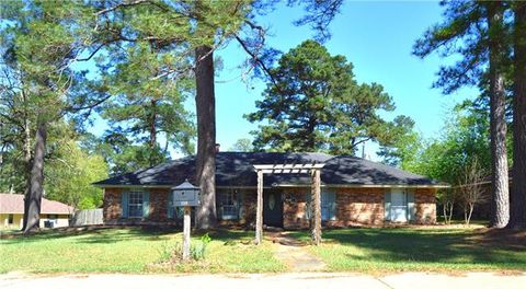 Photo of 128 Spring Creek Drive Dr, Pineville, LA 71360 (MLS # CN2547882)