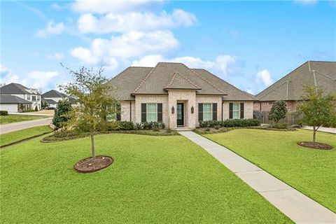 Photo of 214 Cypress Crossing Drive, Belle Chasse, LA 70037 (MLS # NO2543421)