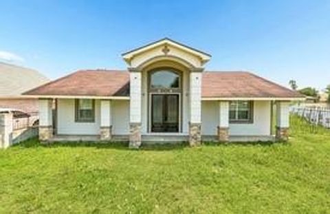 Photo of 5001 Beaucaire Street St, New Orleans, LA 70129 (MLS # NO2556616)
