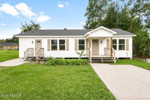 Photo of 152 Honey Lane, Opelousas, LA 70570 (MLS # 2600009426)