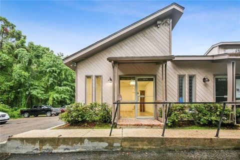 Photo of 1011 N Causeway Boulevard #40, Mandeville, LA 70471 (MLS # NO2545064)