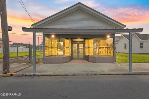 Photo of 321 S Main Street, St. Martinville, LA 70582 (MLS # 2500005066) Photo of 321 S Main Street, St. Martinville, LA 70582 (MLS # 2500005066)