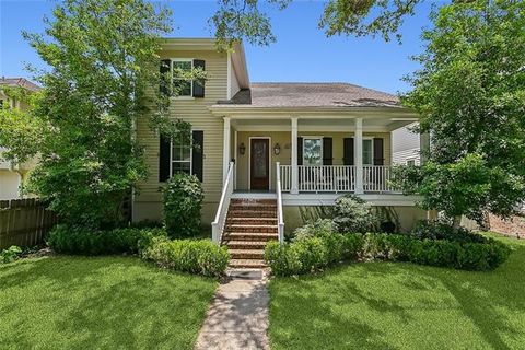 Photo of 6810 General Diaz Street St, New Orleans, LA 70124 (MLS # NO2557815)