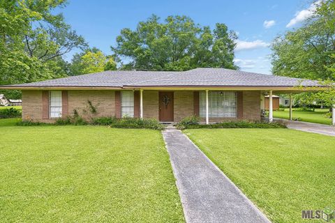 Photo of 17355 Bud Mcmorris Rd RD, Livingston, LA 70754 (MLS # BR2026009200)