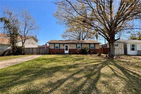 Photo of 2014 Heather Lane Ln, Slidell, LA 70461 (MLS # NO2549287)