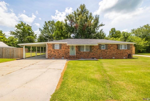 Photo of 107 Constant Drive Dr, Thibodaux, LA 70301 (MLS # BY2026013931)