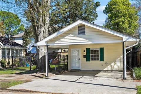 Photo of 122 Avenue A Avenue, Metairie, LA 70005 (MLS # NO2547707)