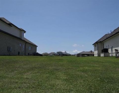 Photo of 4093 Marina Villa Other, Slidell, LA 70461 (MLS # NO2551396)