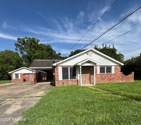 Photo of 1225 S Railroad Avenue, Opelousas, LA 70570 (MLS # 2500001331)