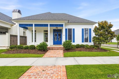 Photo of 1601 Sugar Cane Ln Ln, Baton Rouge, LA 70810 (MLS # BR2026009562)