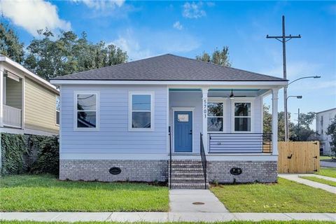 Photo of 5701 Wildair Drive Dr, New Orleans, LA 70122 (MLS # NO2547087)