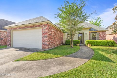 Photo of 103 Beaufort Circle, Youngsville, LA 70592 (MLS # 2600003338)
