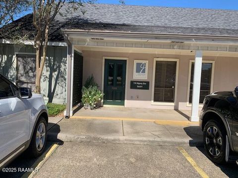 Photo of 119 Ridgeway Drive #B-1, Lafayette, LA 70503 (MLS # 2500004656)