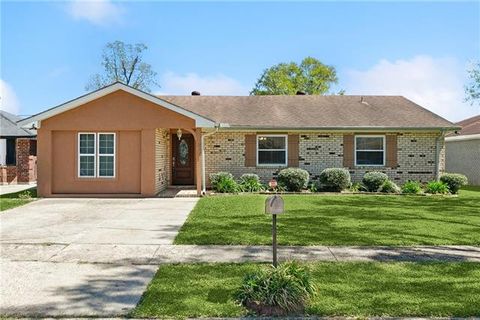 Photo of 3121 Arbutus Lane Ln, Marrero, LA 70072 (MLS # NO2544958)