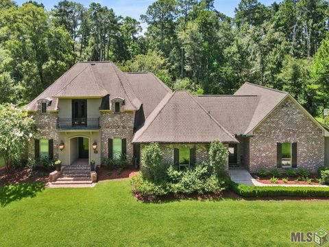 Photo of 17950 Rolling Oaks Ave Ave, Greenwell Springs, LA 70739 (MLS # BR2026003643)