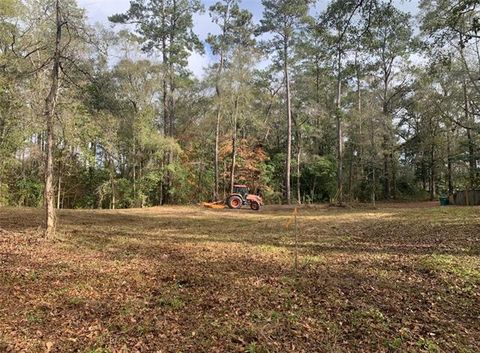 Photo of 513 W 5th Avenue Ave, Covington, LA 70433 (MLS # NO2545109)