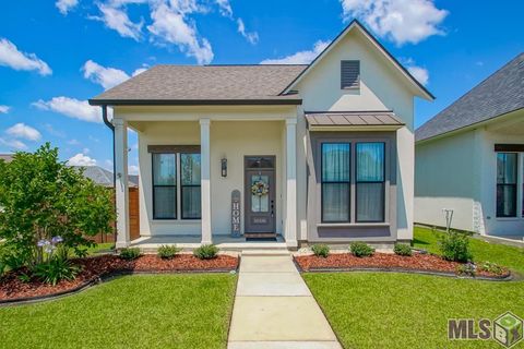 Photo of 10106 Grayton Dr Dr, Central, LA 70818 (MLS # BR2026008778)