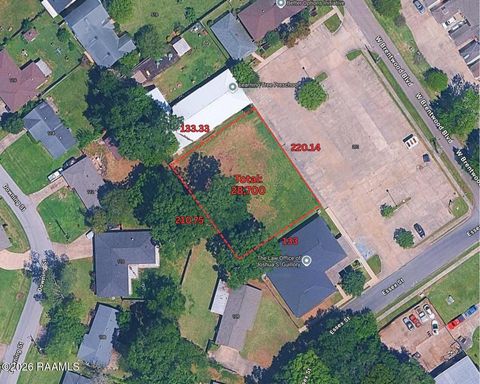 Photo of 211, 207 W Brentwood Boulevard, Lafayette, LA 70503 (MLS # 2600004214)