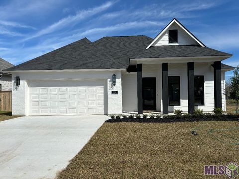 Photo of 4358 Boulonnais Ave Ave, Baton Rouge, LA 70820 (MLS # BR2026002148)