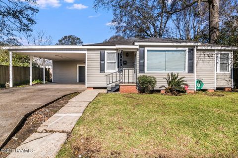 Photo of 714 Southdown Place, Lafayette, LA 70506 (MLS # 2600001511)