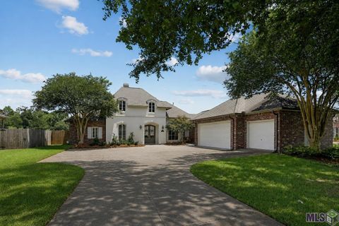 Photo of 37188 Lakeshore Ave Ave, Prairieville, LA 70769 (MLS # BR2026011819)