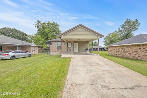 Photo of 113 Crooked Creek Crk, Lafayette, LA 70507 (MLS # 2600008078)