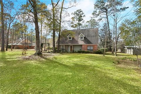 Photo of 34 Kathleen Drive Dr, Covington, LA 70433 (MLS # NO2542325)