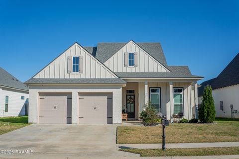 Photo of 406 Last Quarter Drive, Youngsville, LA 70592 (MLS # 2600000373)