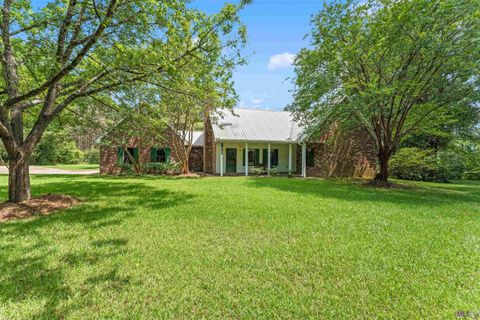Photo of 11973 Hamilton Rd Rd, St. Francisville, LA 70775 (MLS # BR2026012503)