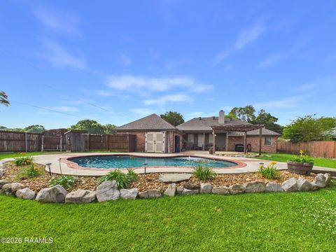 Photo of 104 Triangle Circle, Lafayette, LA 70508 (MLS # 2600004204)